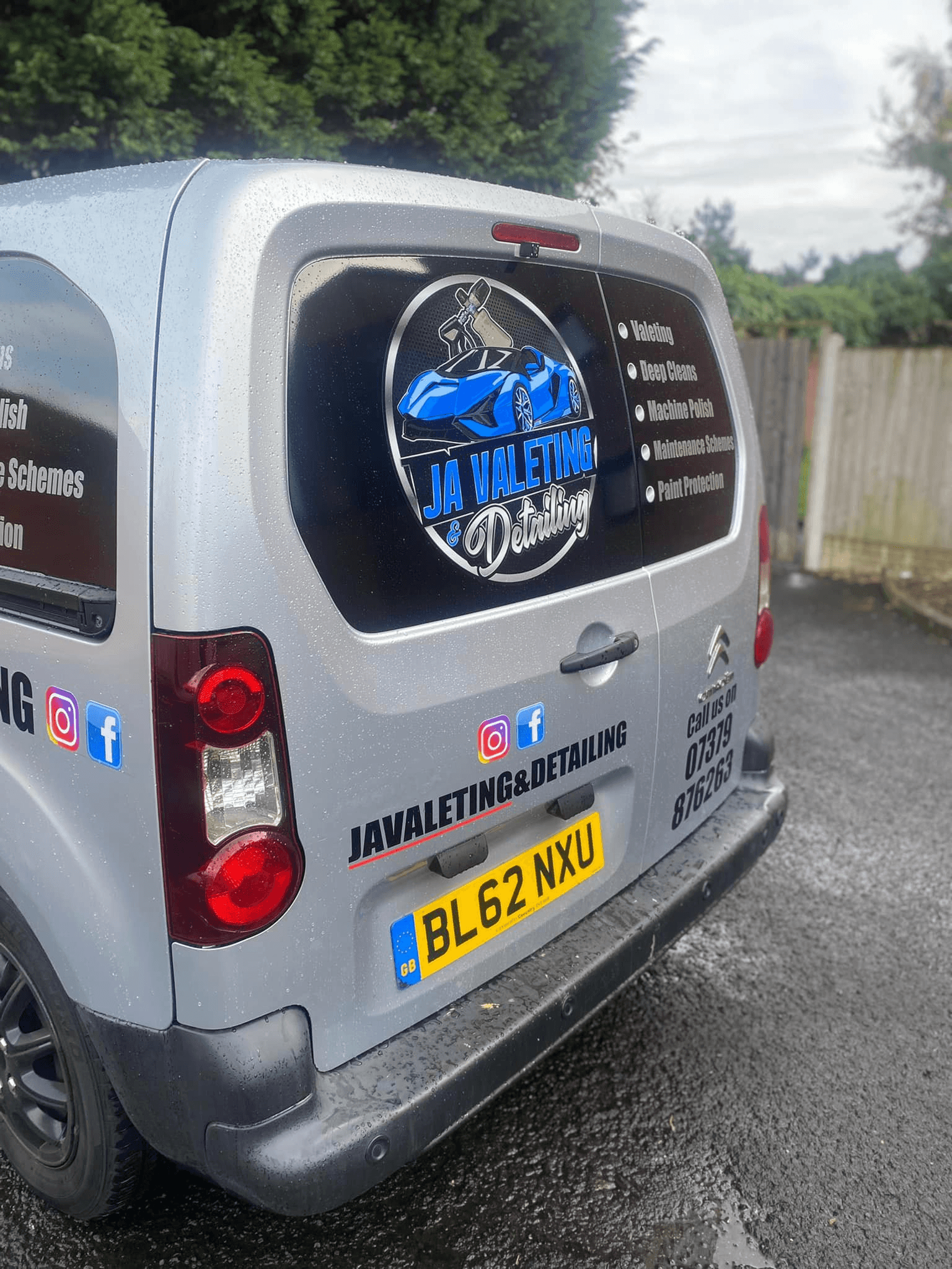 Gallery image gallery-12